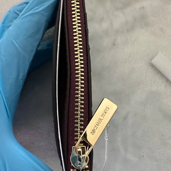 Michael Kors Deep Red Croc-Embossed Card Holder - Picture 8 of 8